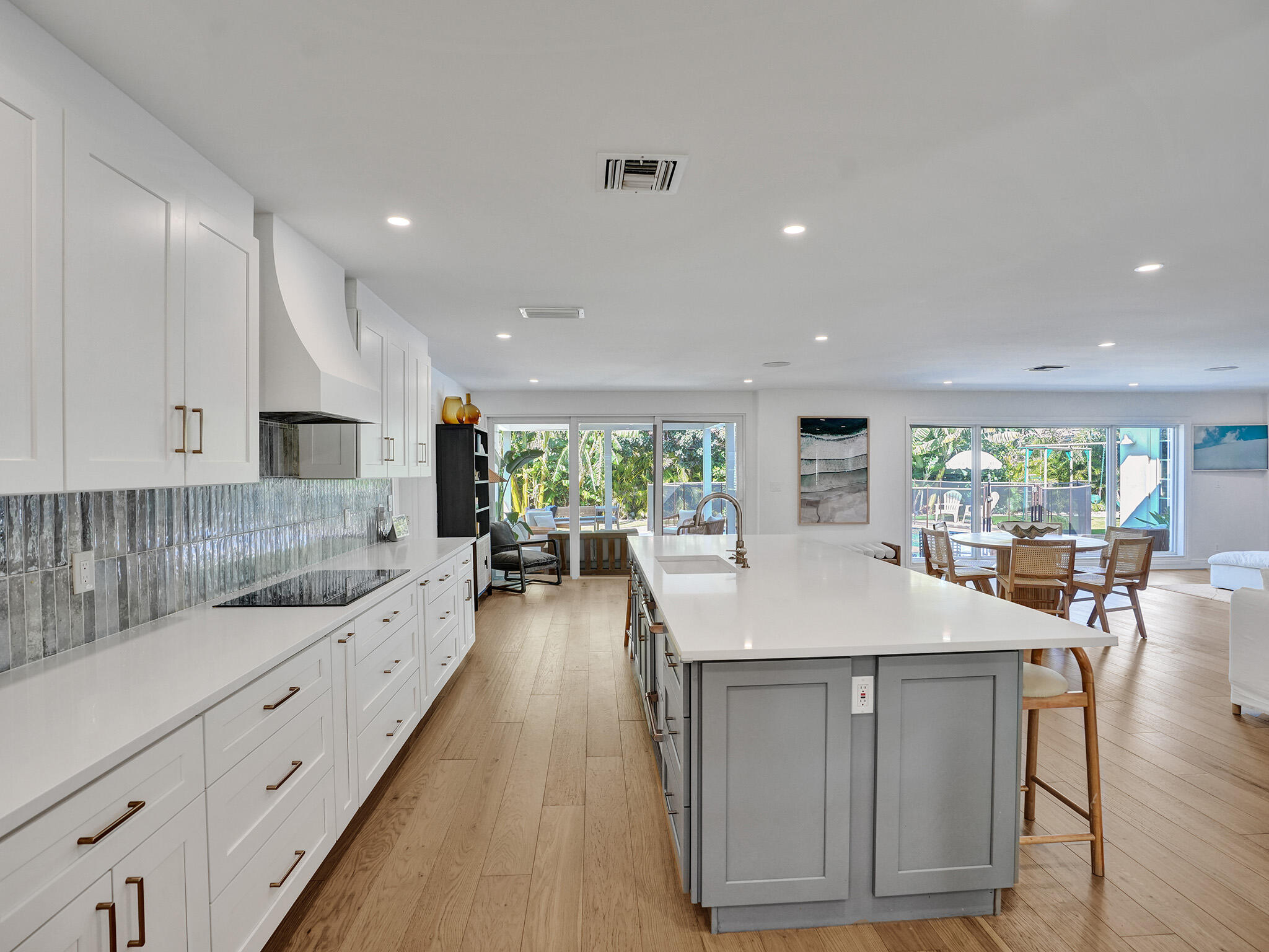 319 NW 15th Street