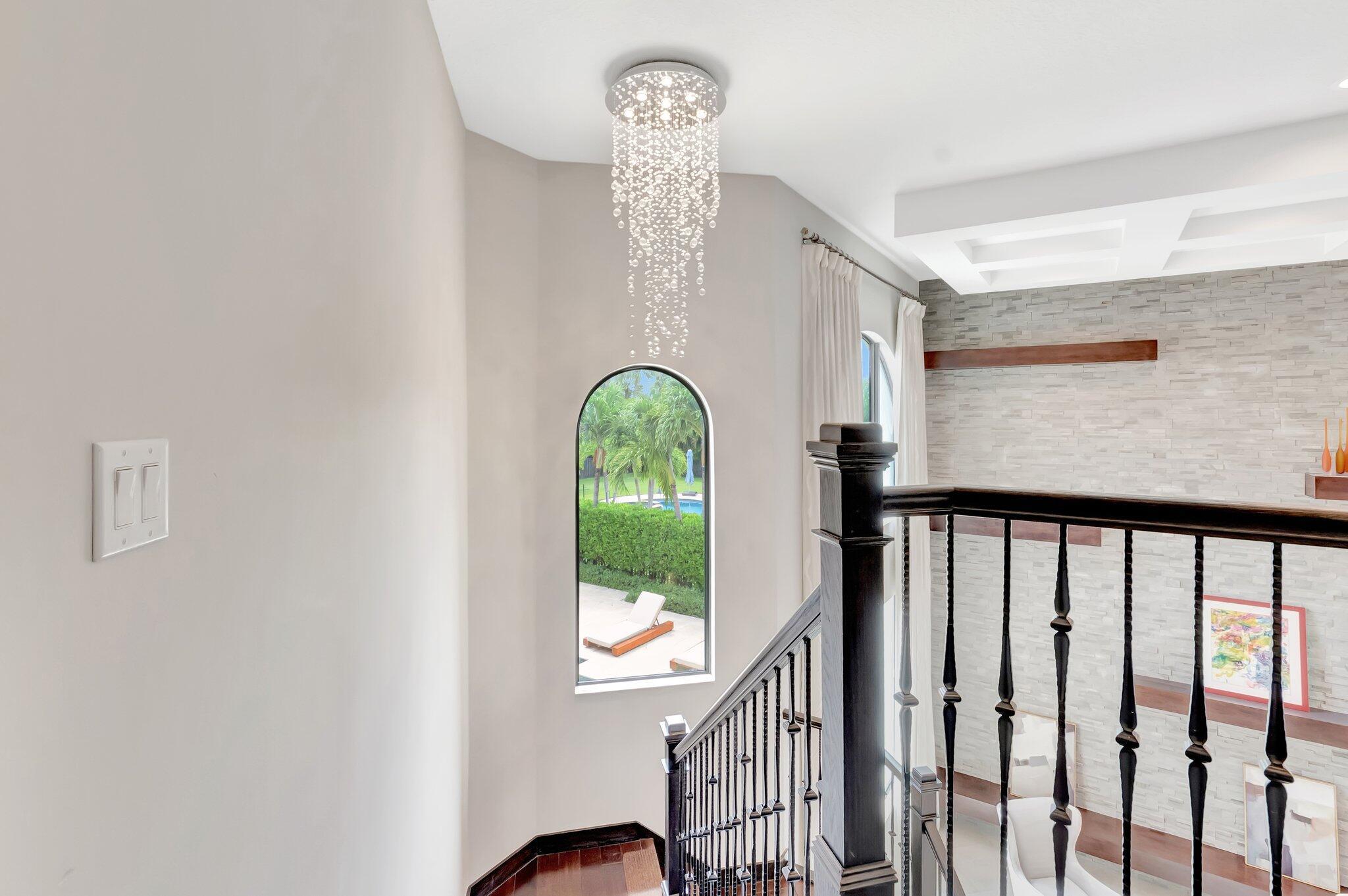 8301 Hawks Gully Avenue