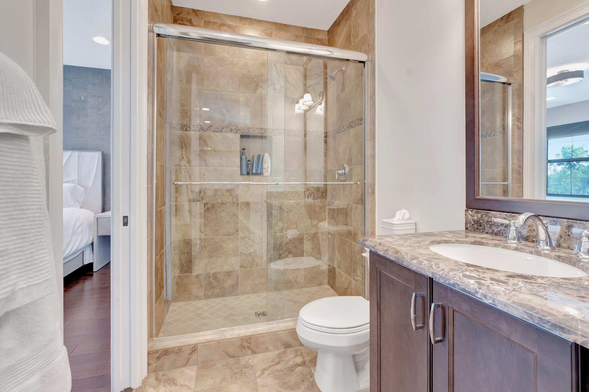 8301 Hawks Gully Avenue