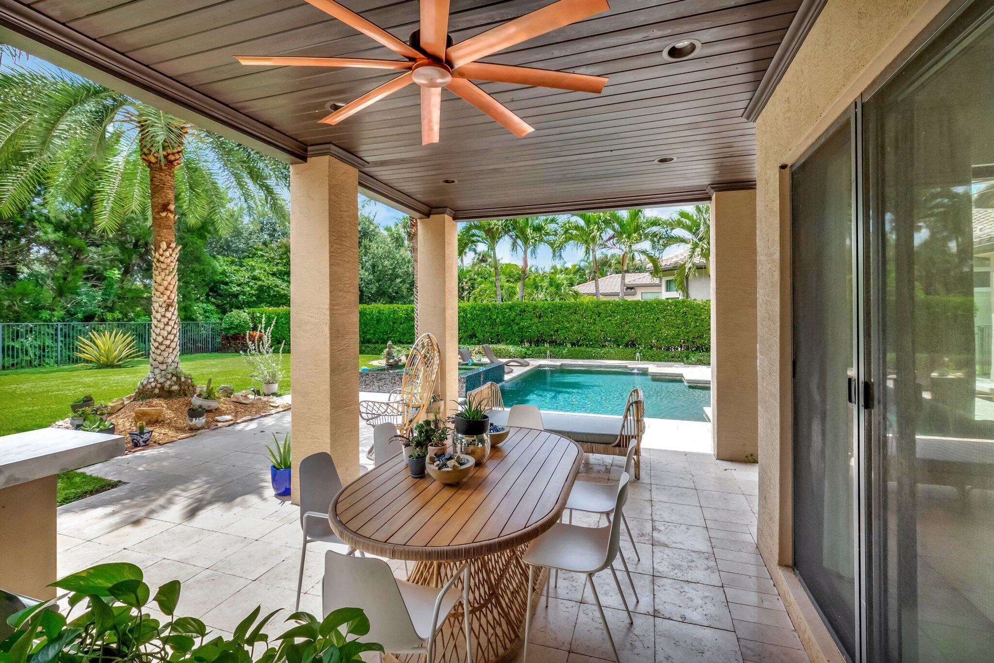 8301 Hawks Gully Avenue