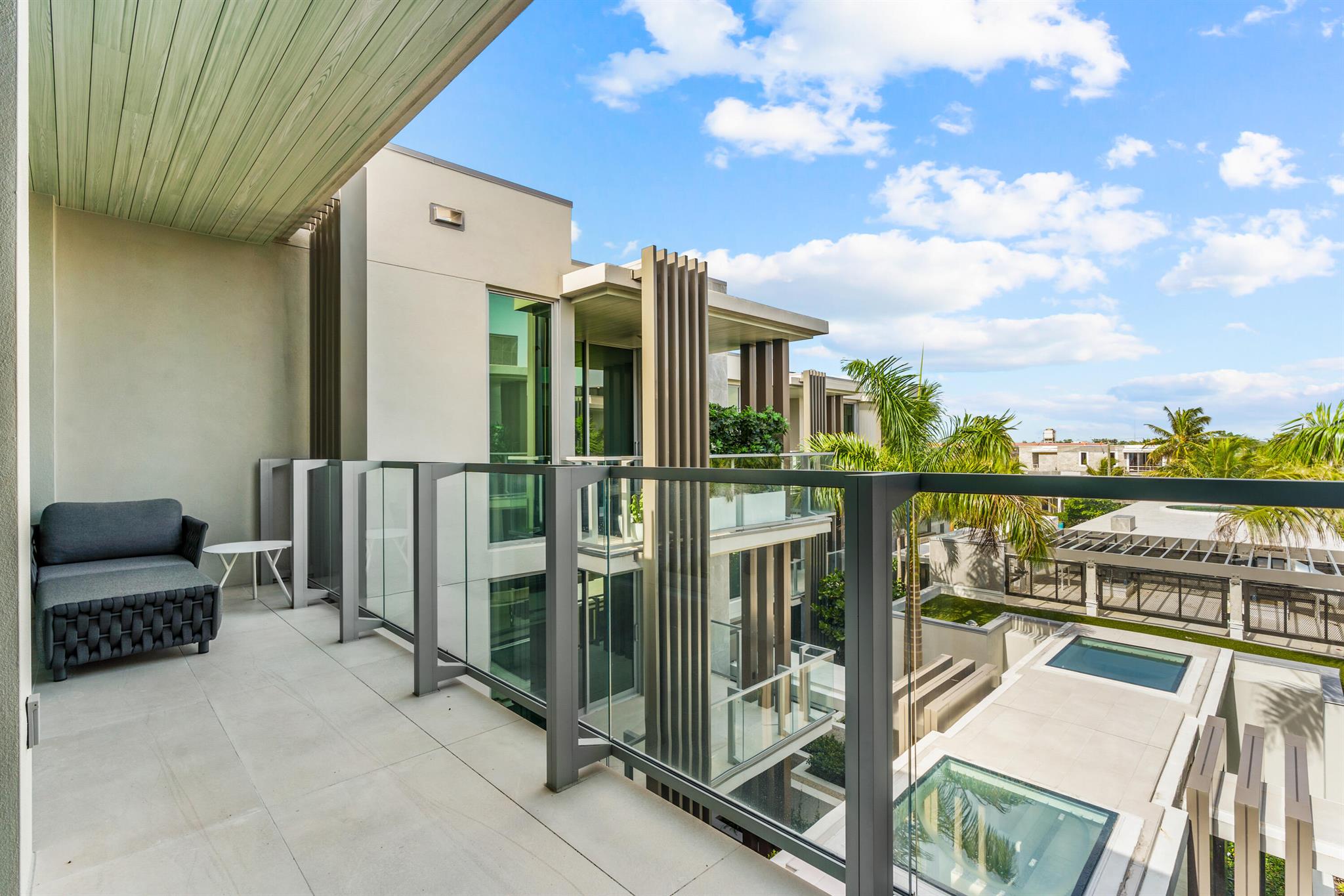 1901 S Ocean Boulevard 19