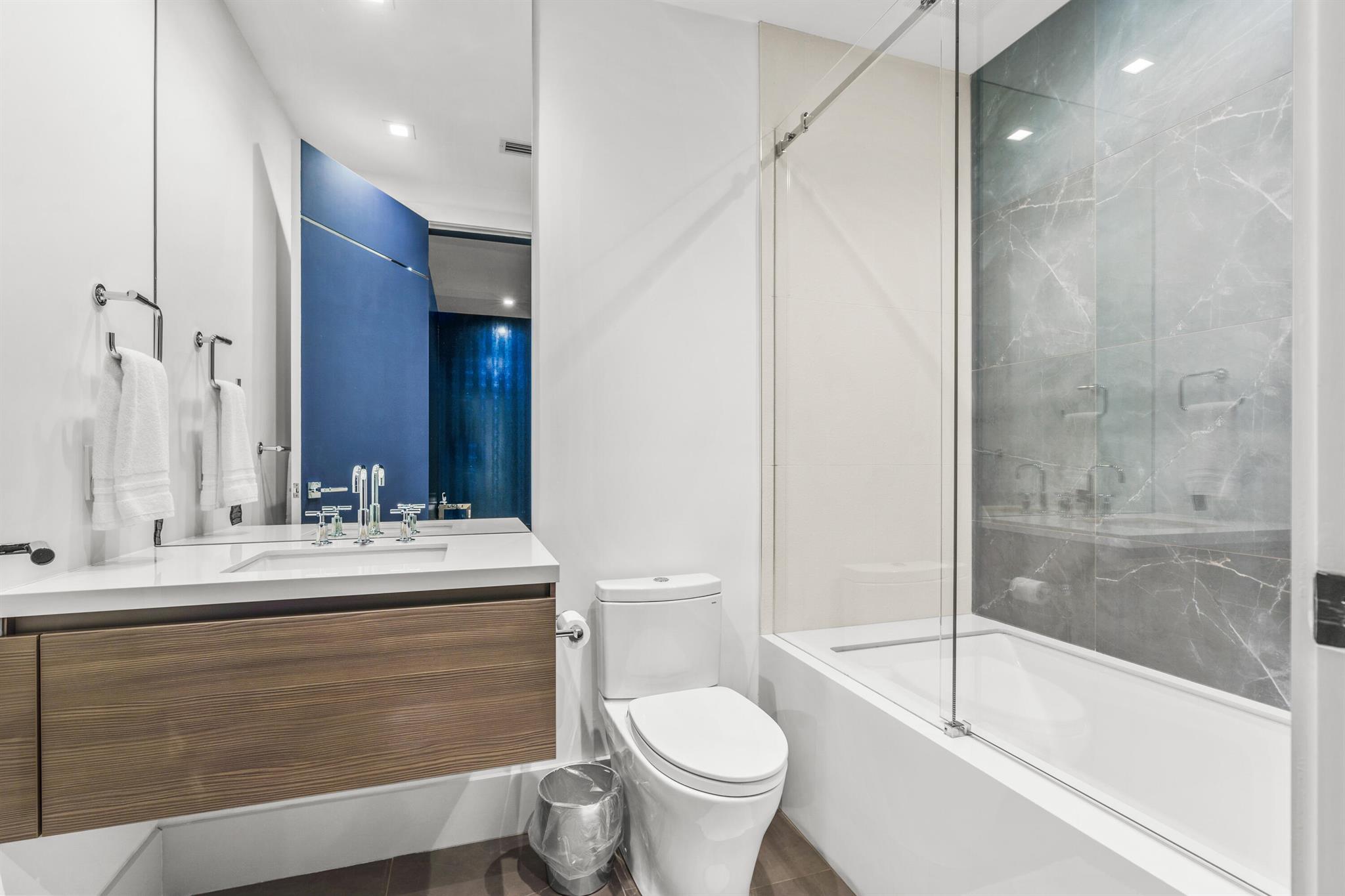 1901 S Ocean Boulevard 19