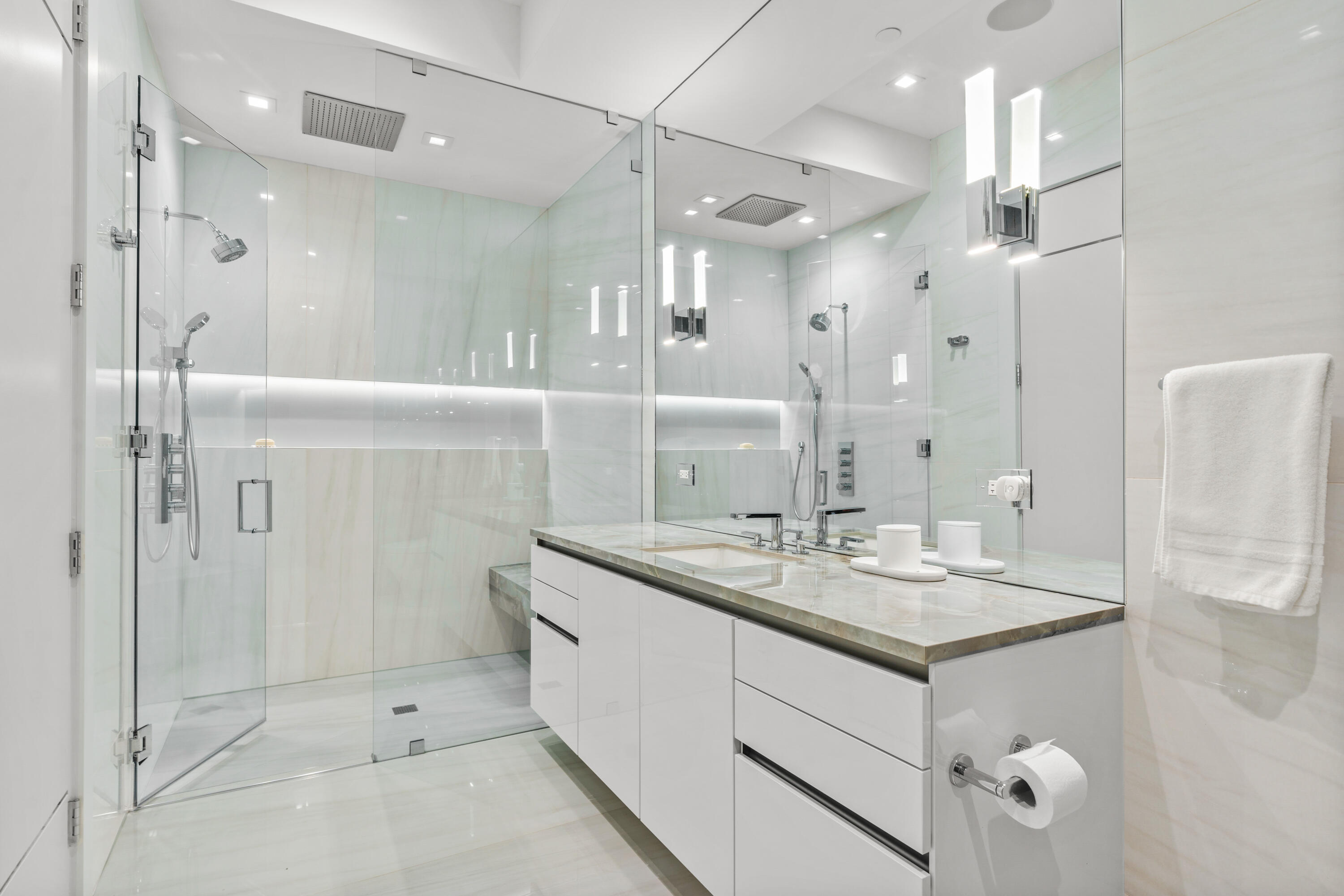 1901 S Ocean Boulevard 19