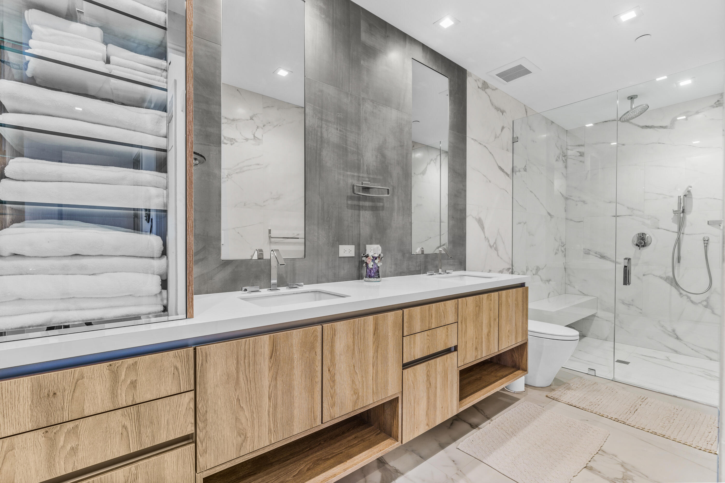 1901 S Ocean Boulevard 19