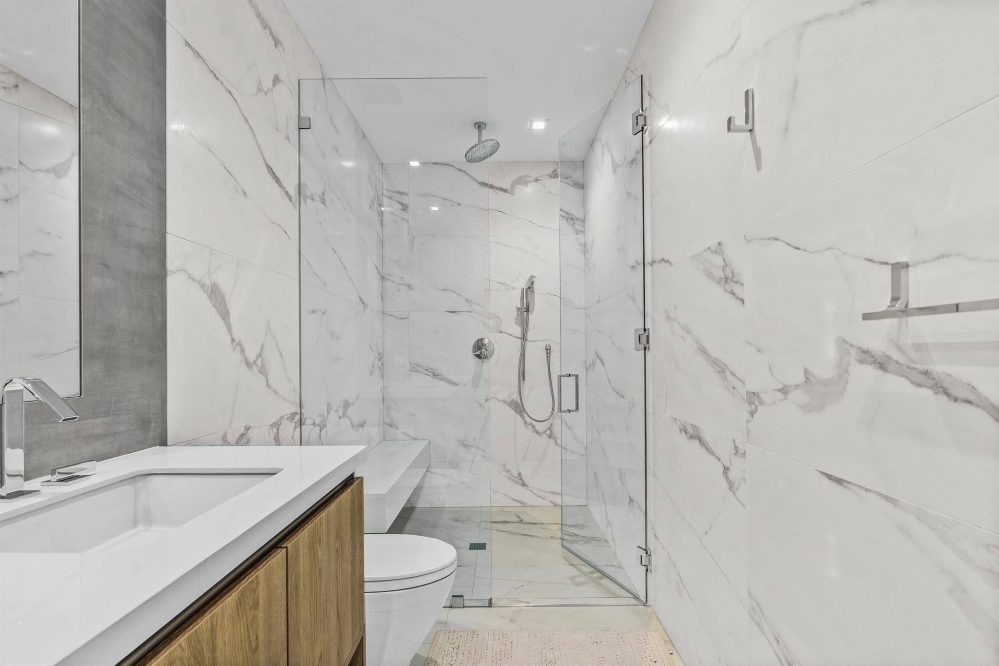 1901 S Ocean Boulevard 19