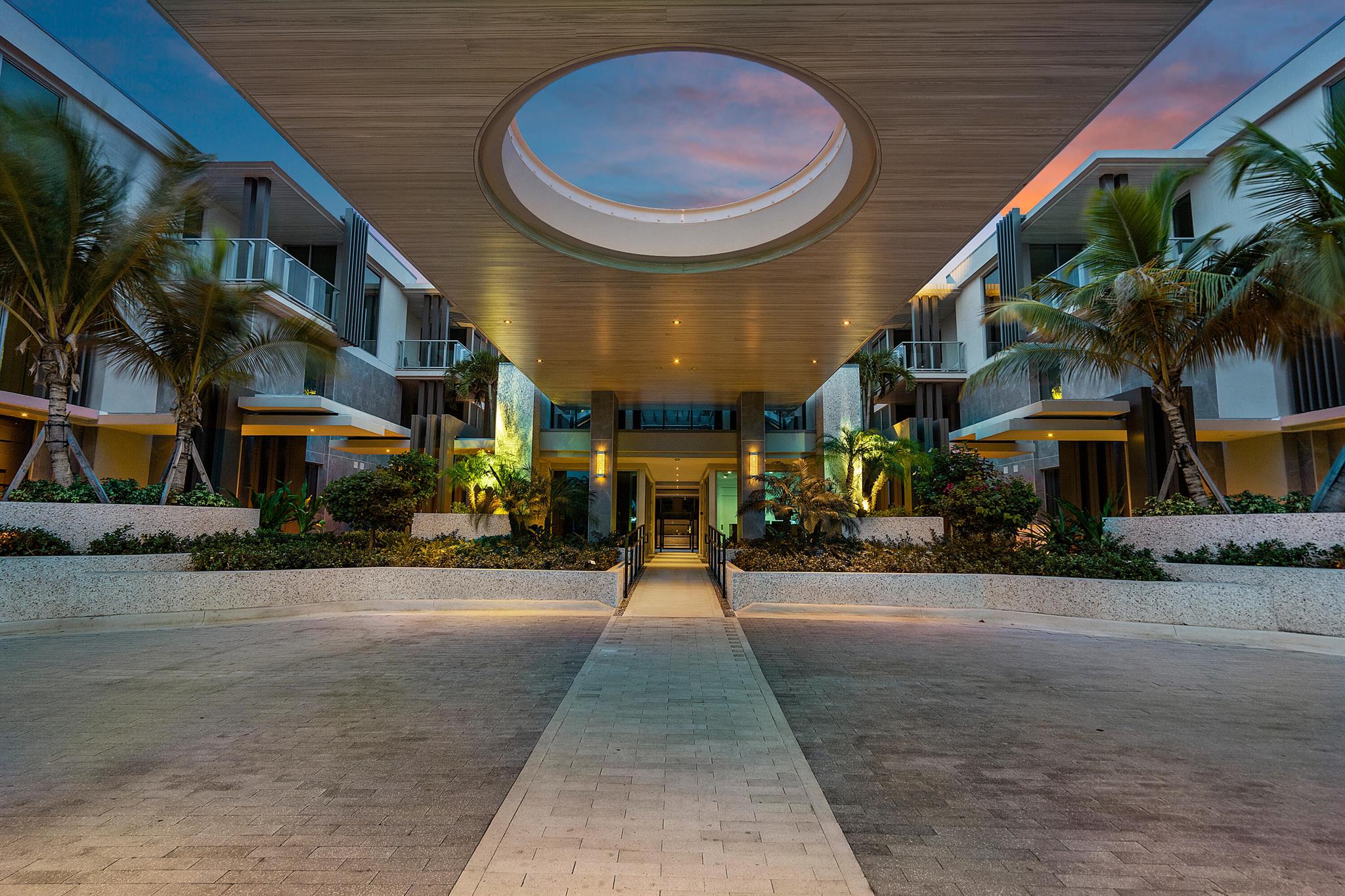 1901 S Ocean Boulevard 19