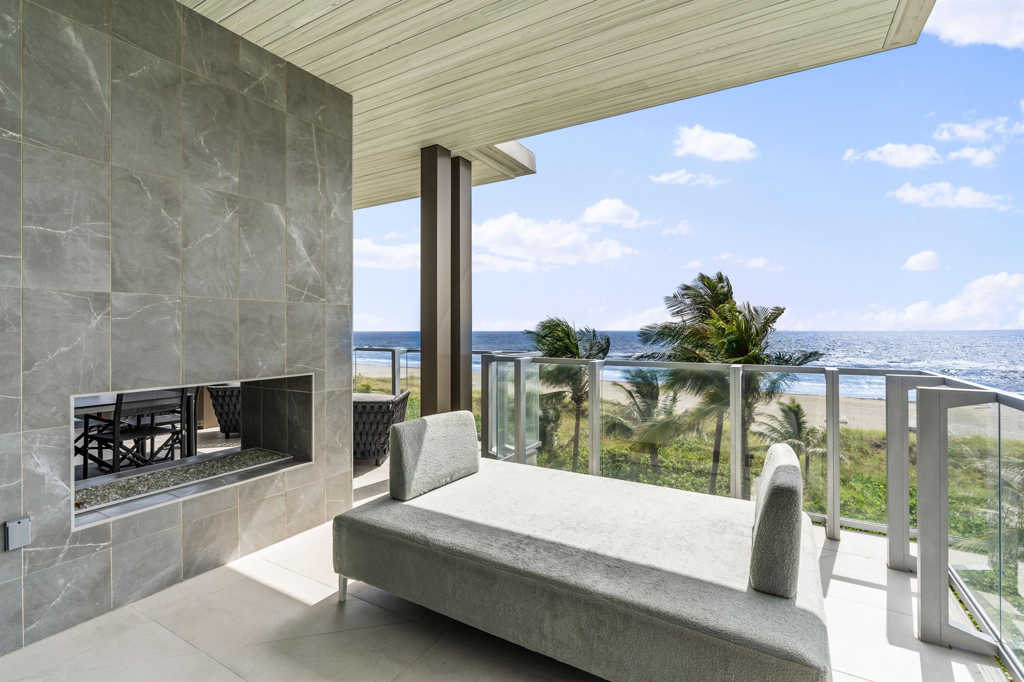 1901 S Ocean Boulevard 19