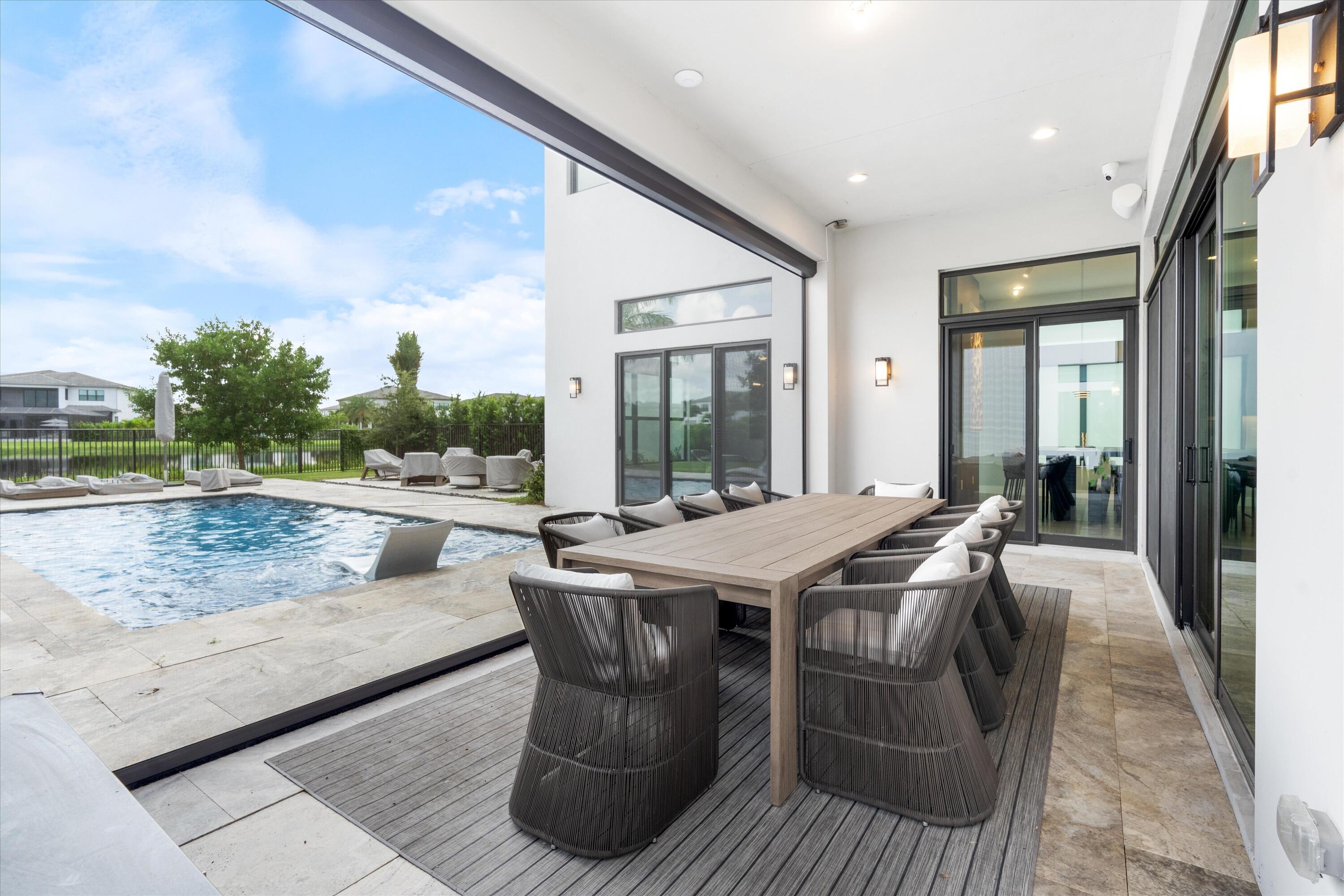 9964 Espresso Manor