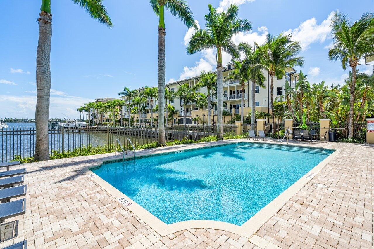 3940 N Flagler Drive 204