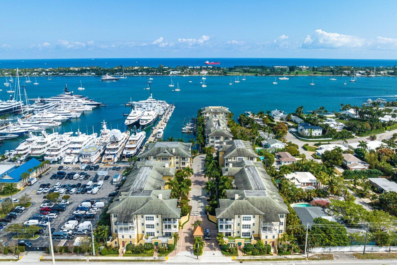 3940 N Flagler Drive 204