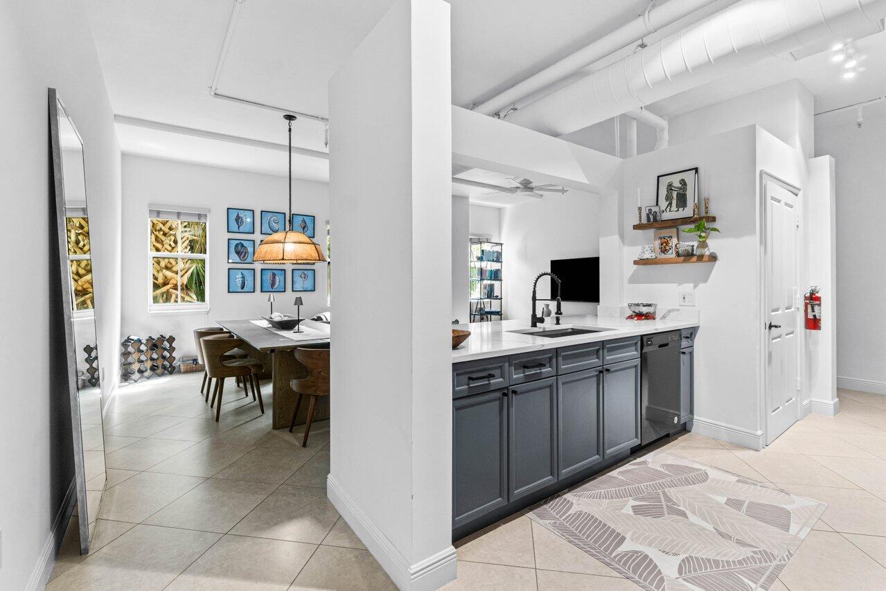 3940 N Flagler Drive 204