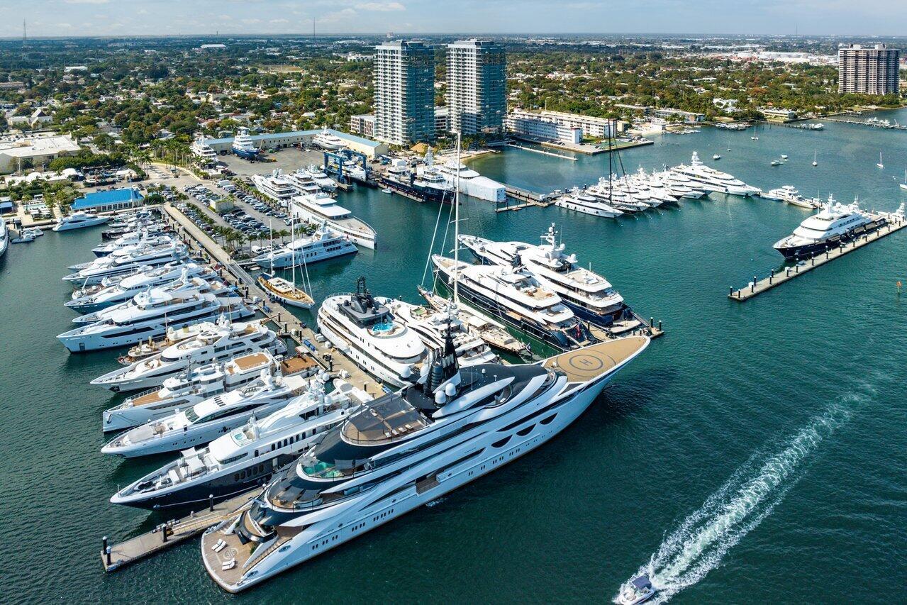 3940 N Flagler Drive 204