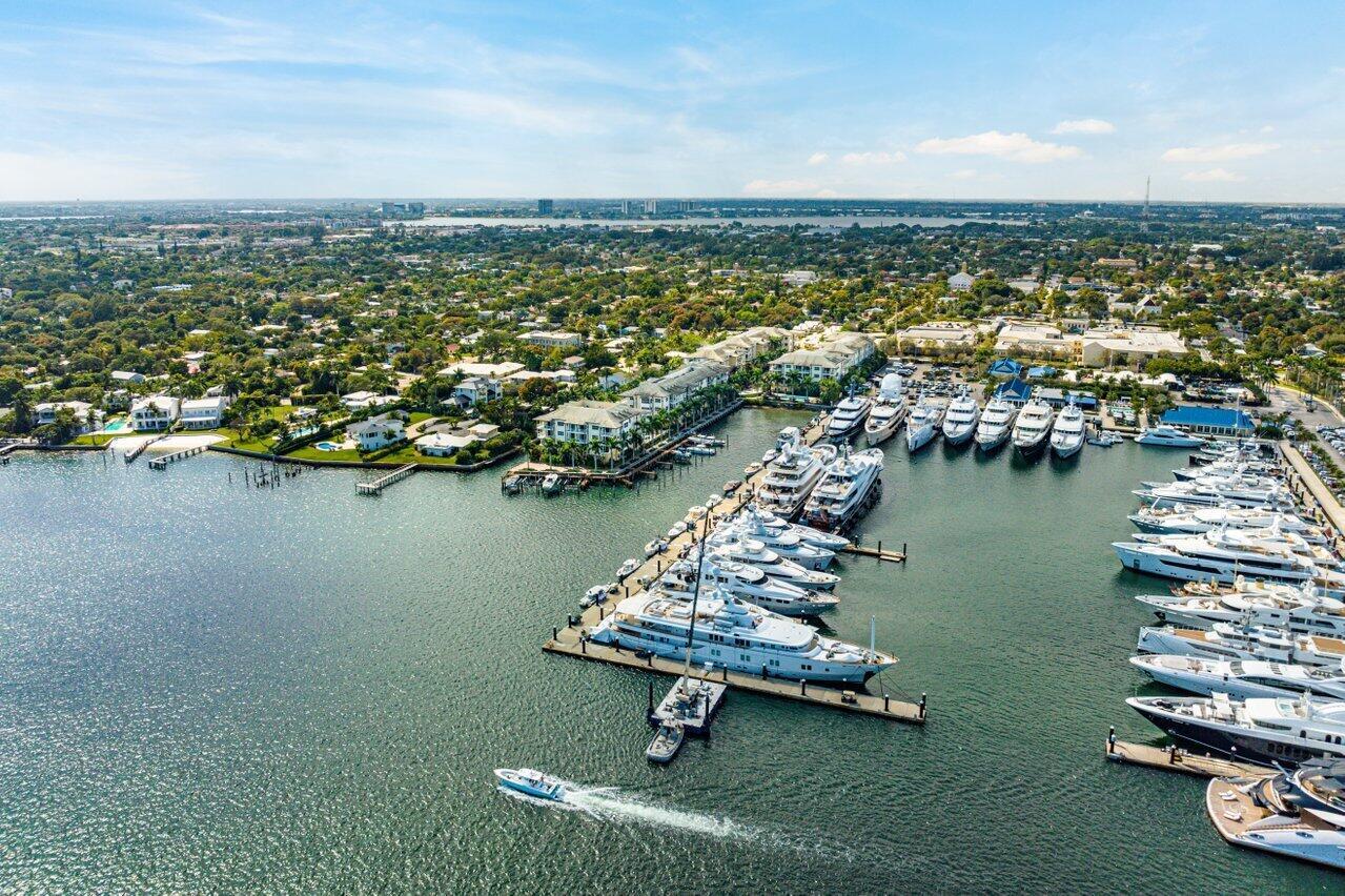 3940 N Flagler Drive 204