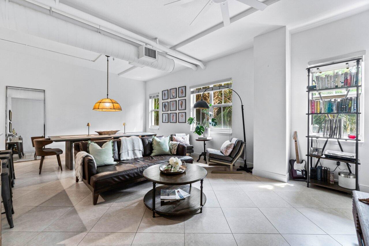 3940 N Flagler Drive 204