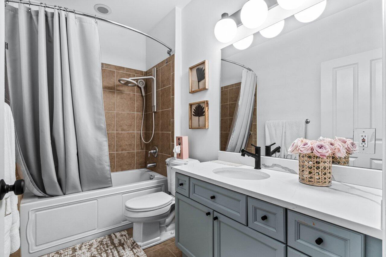 3940 N Flagler Drive 204