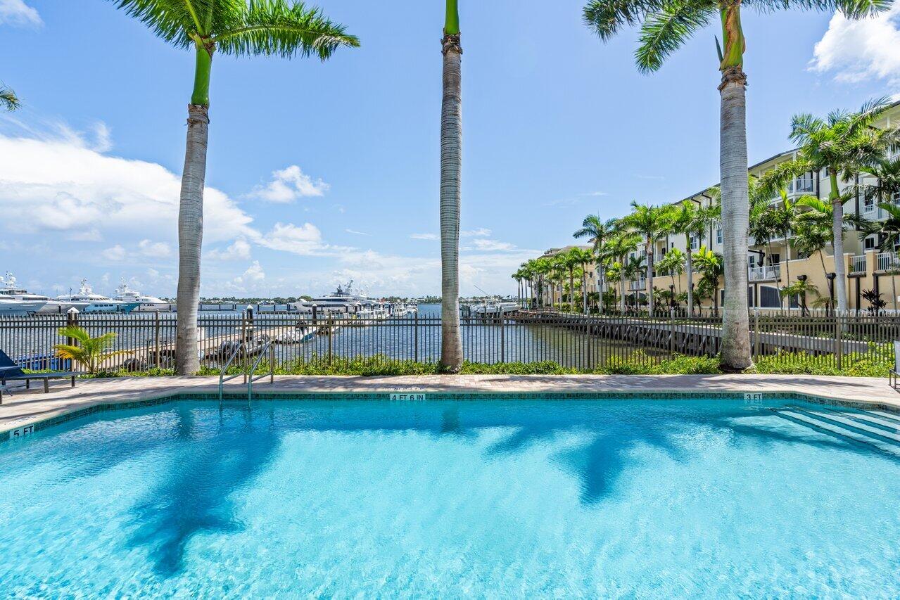 3940 N Flagler Drive 204