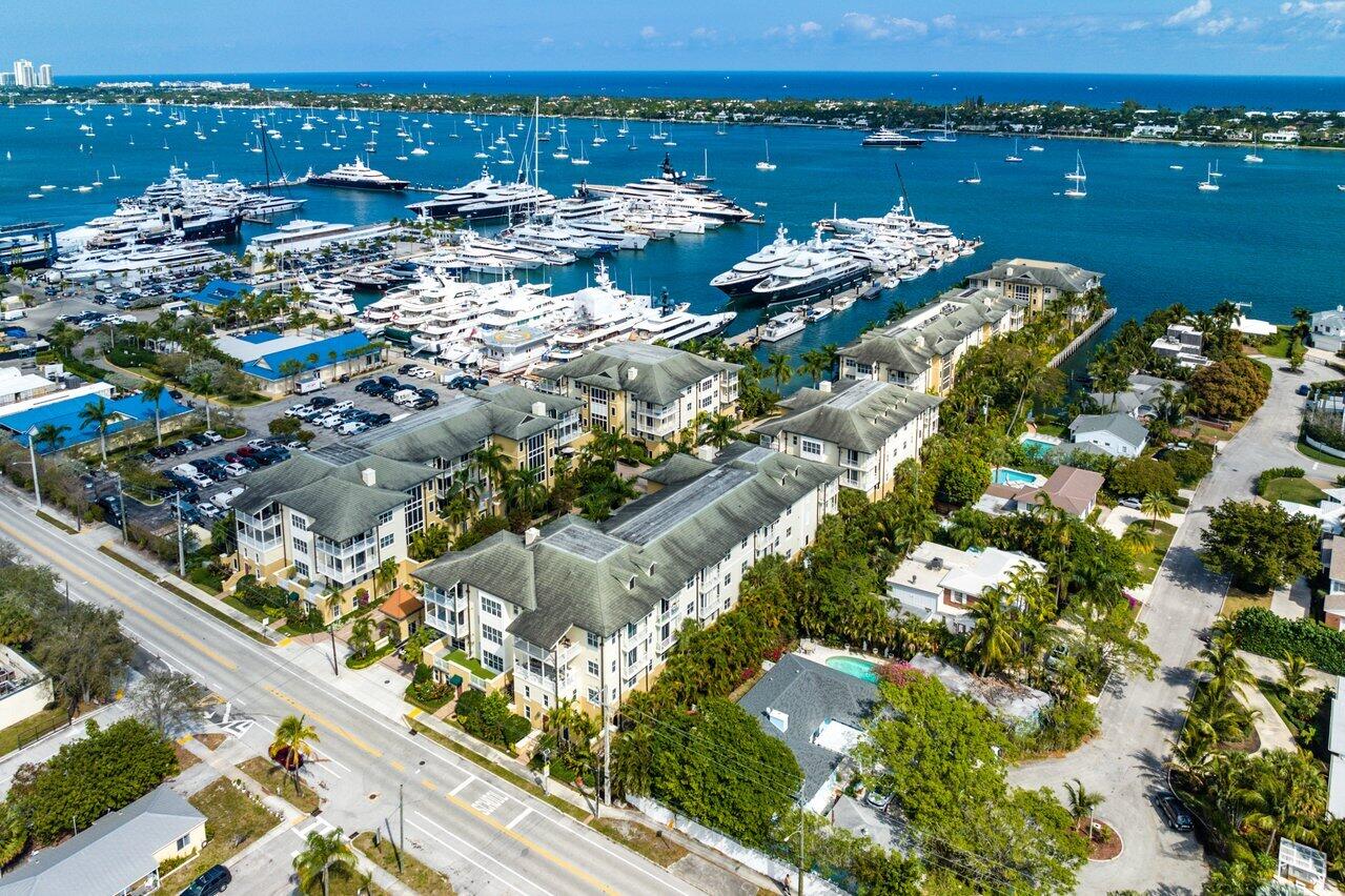 3940 N Flagler Drive 204