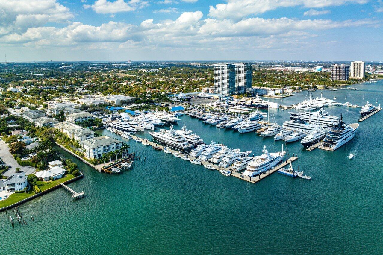 3940 N Flagler Drive 204