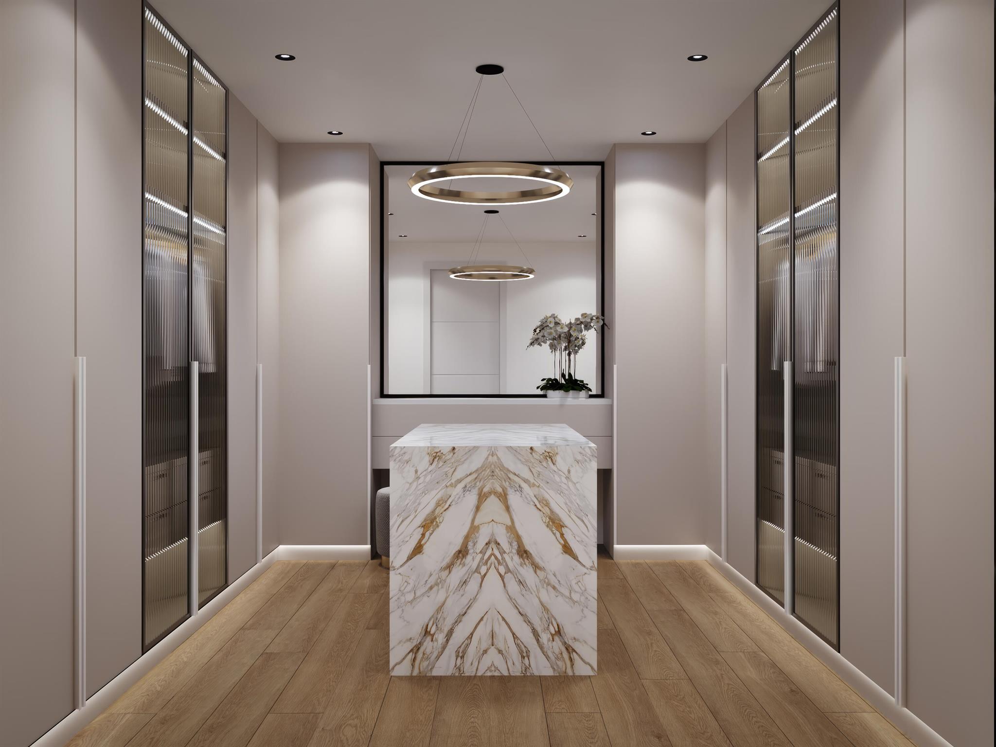 810 Palm Trail