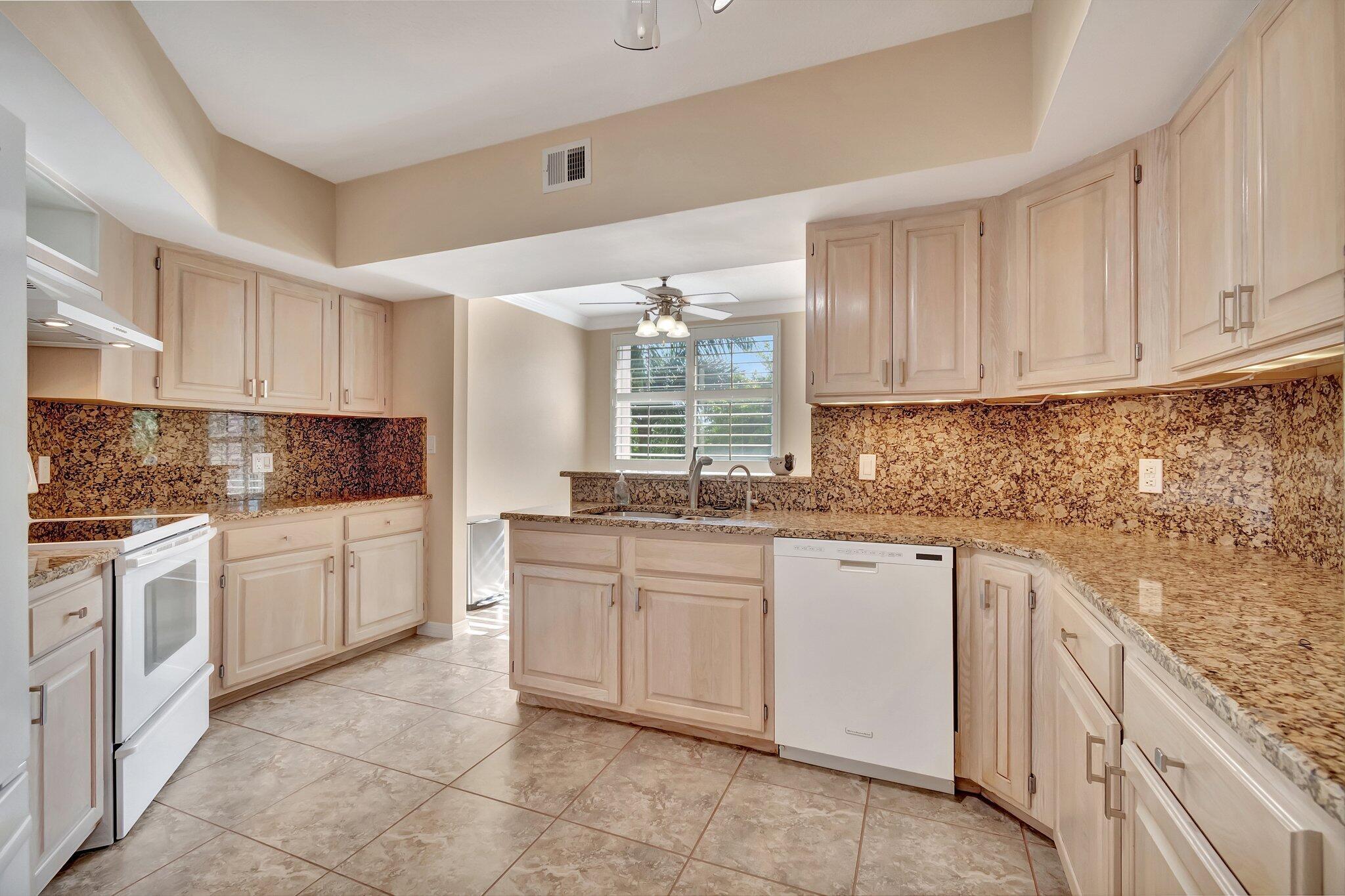 790 Andrews Avenue C306