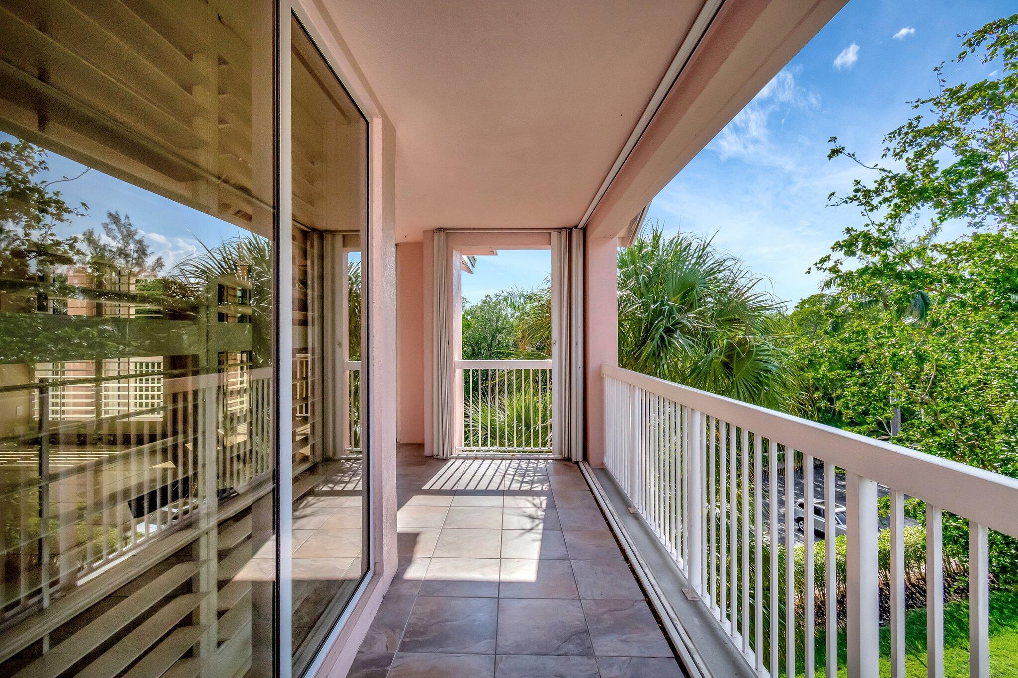 790 Andrews Avenue C306