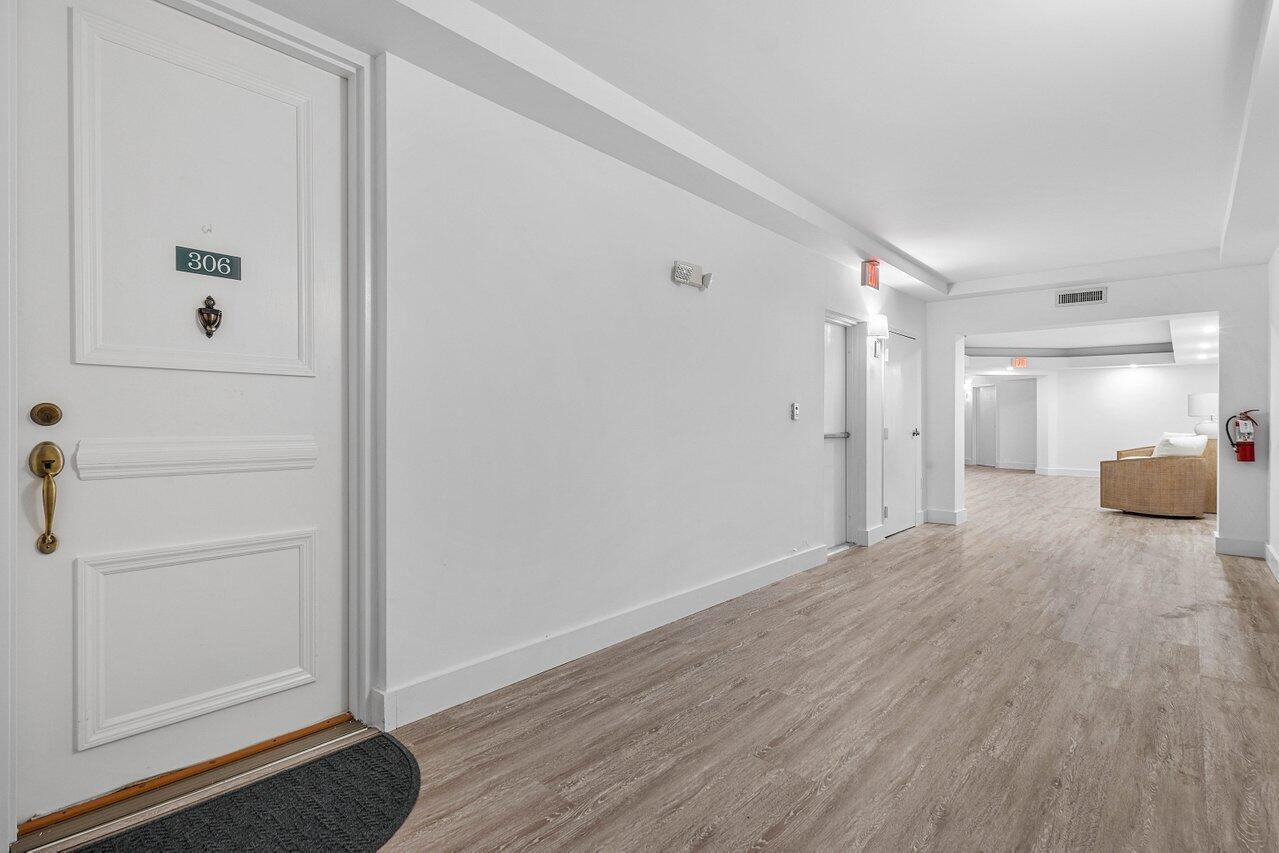 790 Andrews Avenue C306