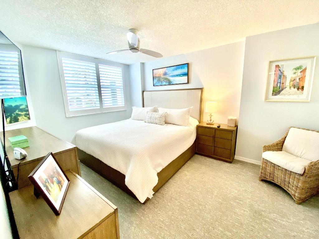 3594 S Ocean Boulevard 207