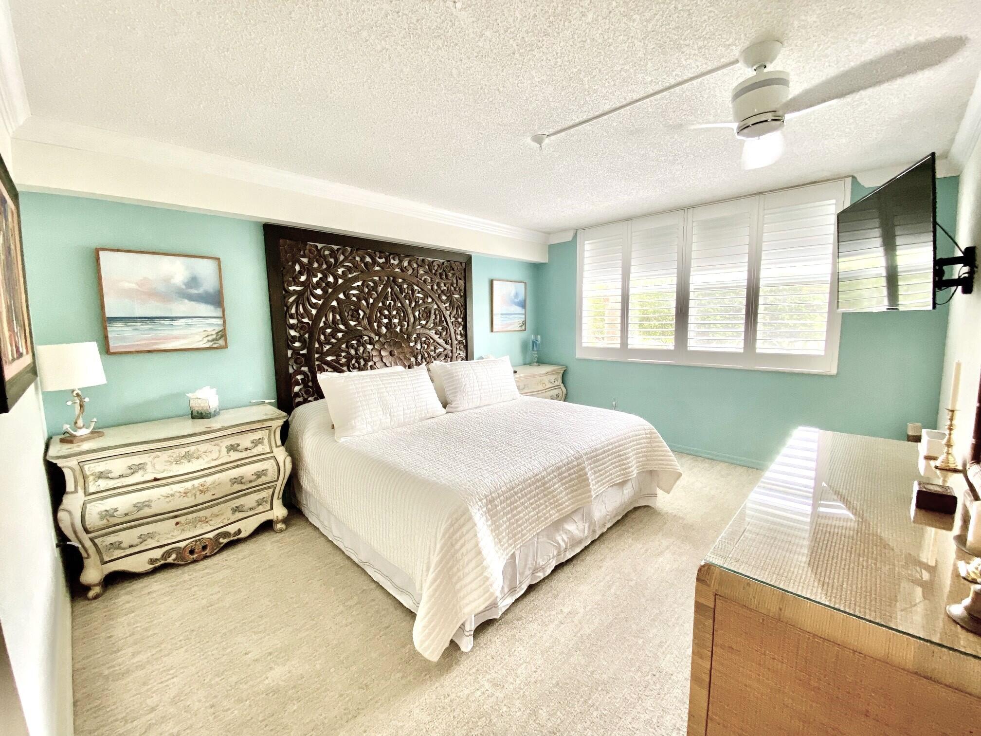 3594 S Ocean Boulevard 207