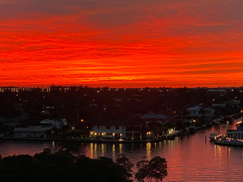 3594 S Ocean Boulevard 207