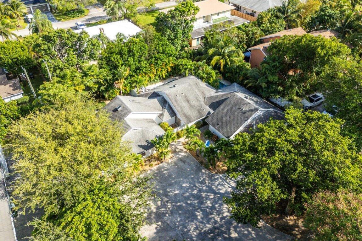 2217 Florida Boulevard