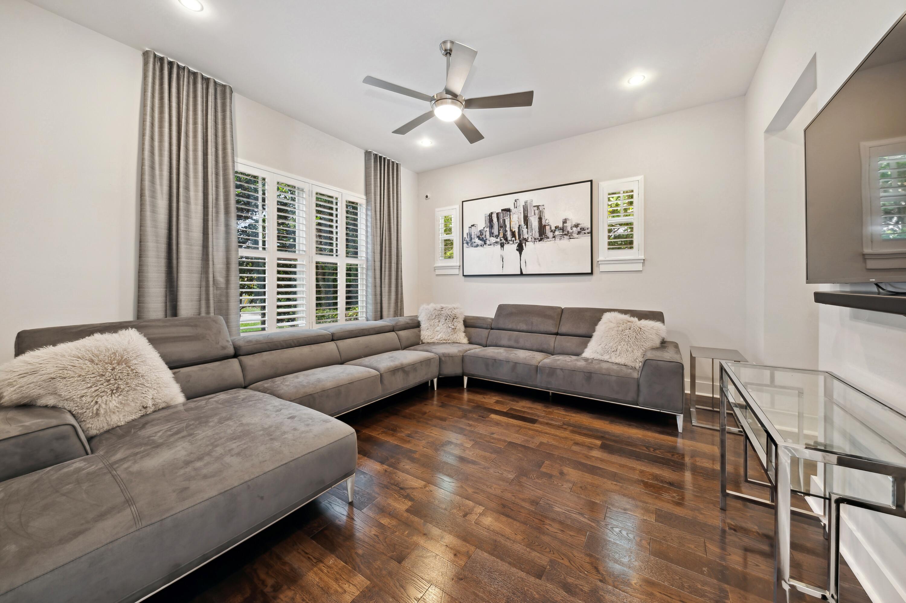 505 NW 1st Avenue