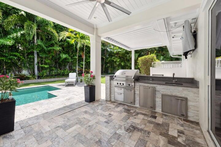 505 NW 1st Avenue