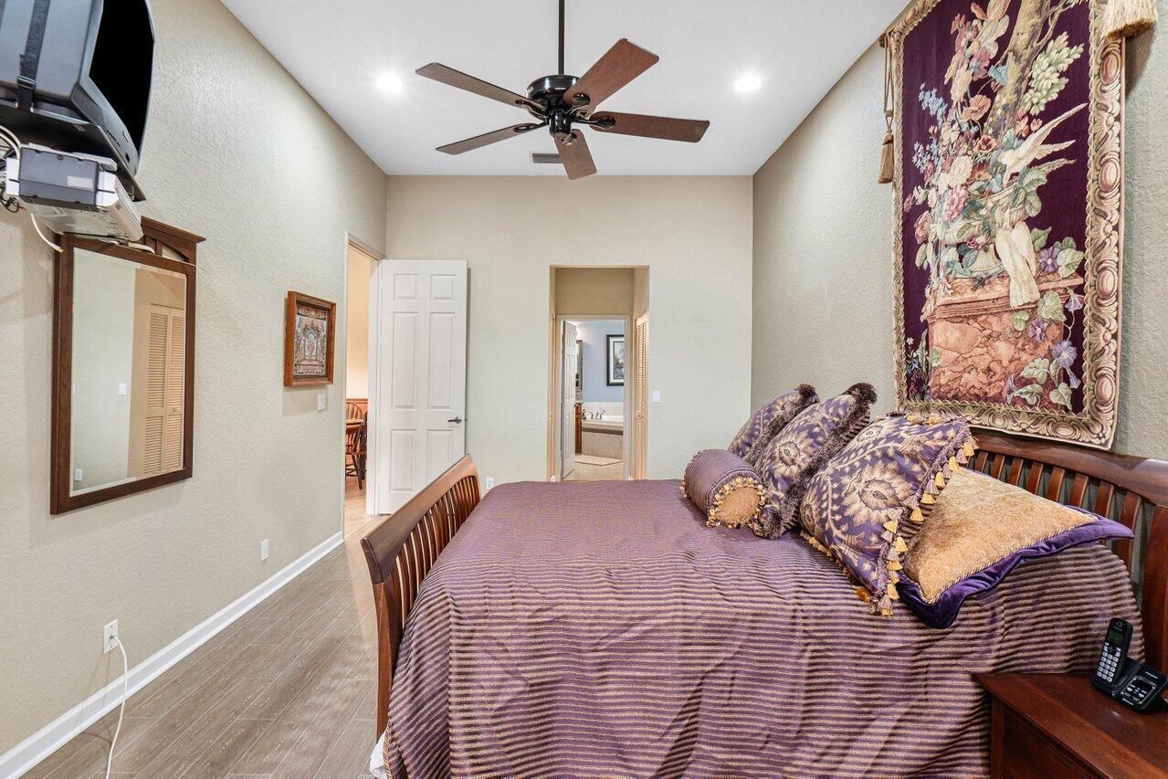 5090 Encinitas Drive