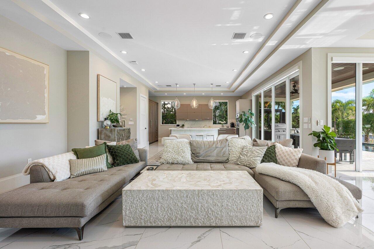 924 Evergreen Dr.