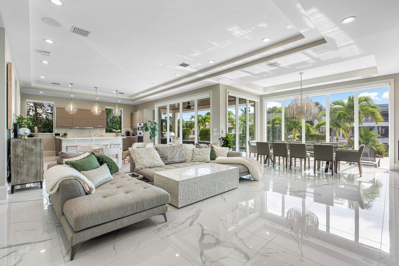 924 Evergreen Dr.