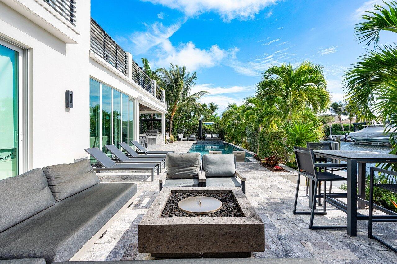 924 Evergreen Dr.