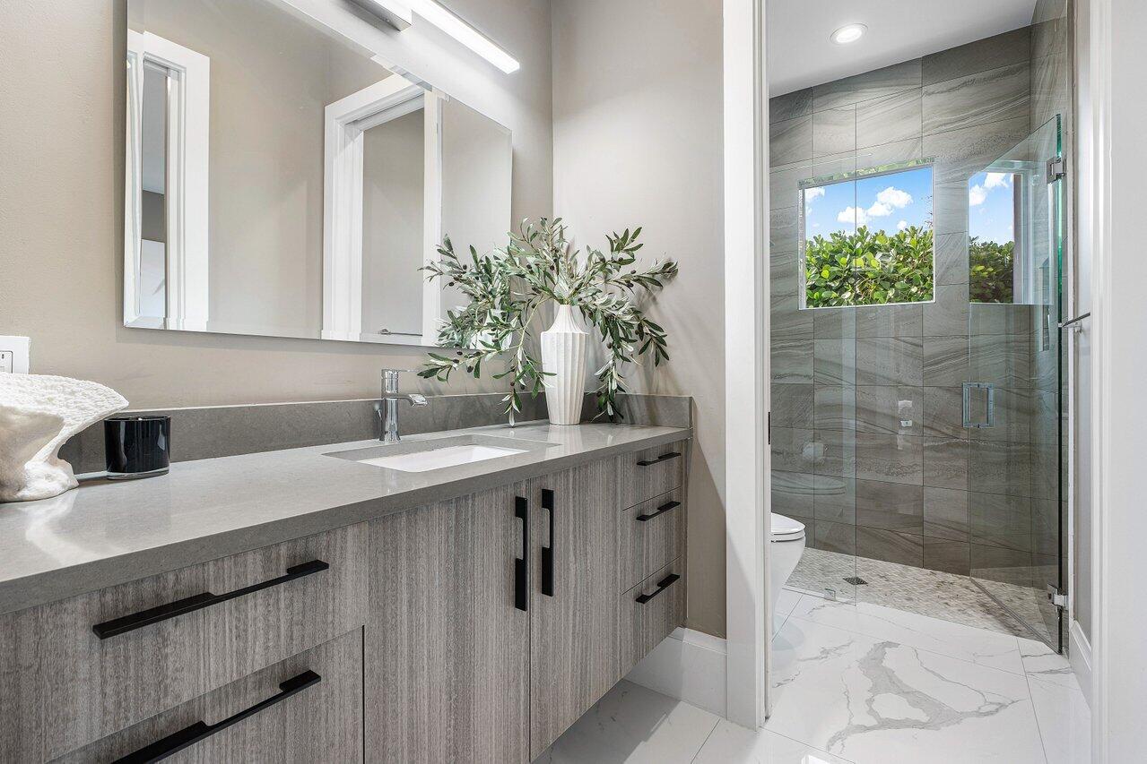 924 Evergreen Dr.