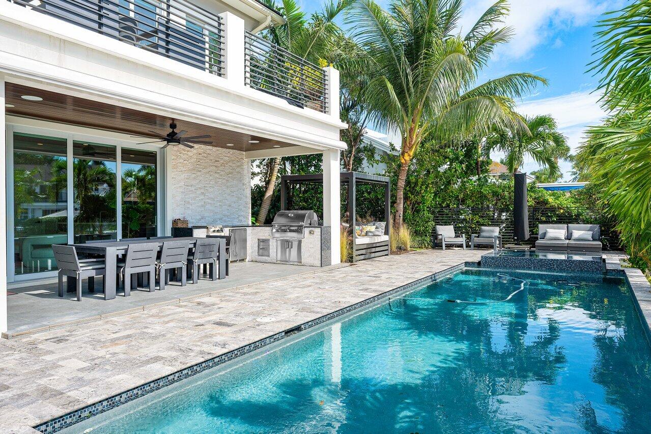924 Evergreen Dr.