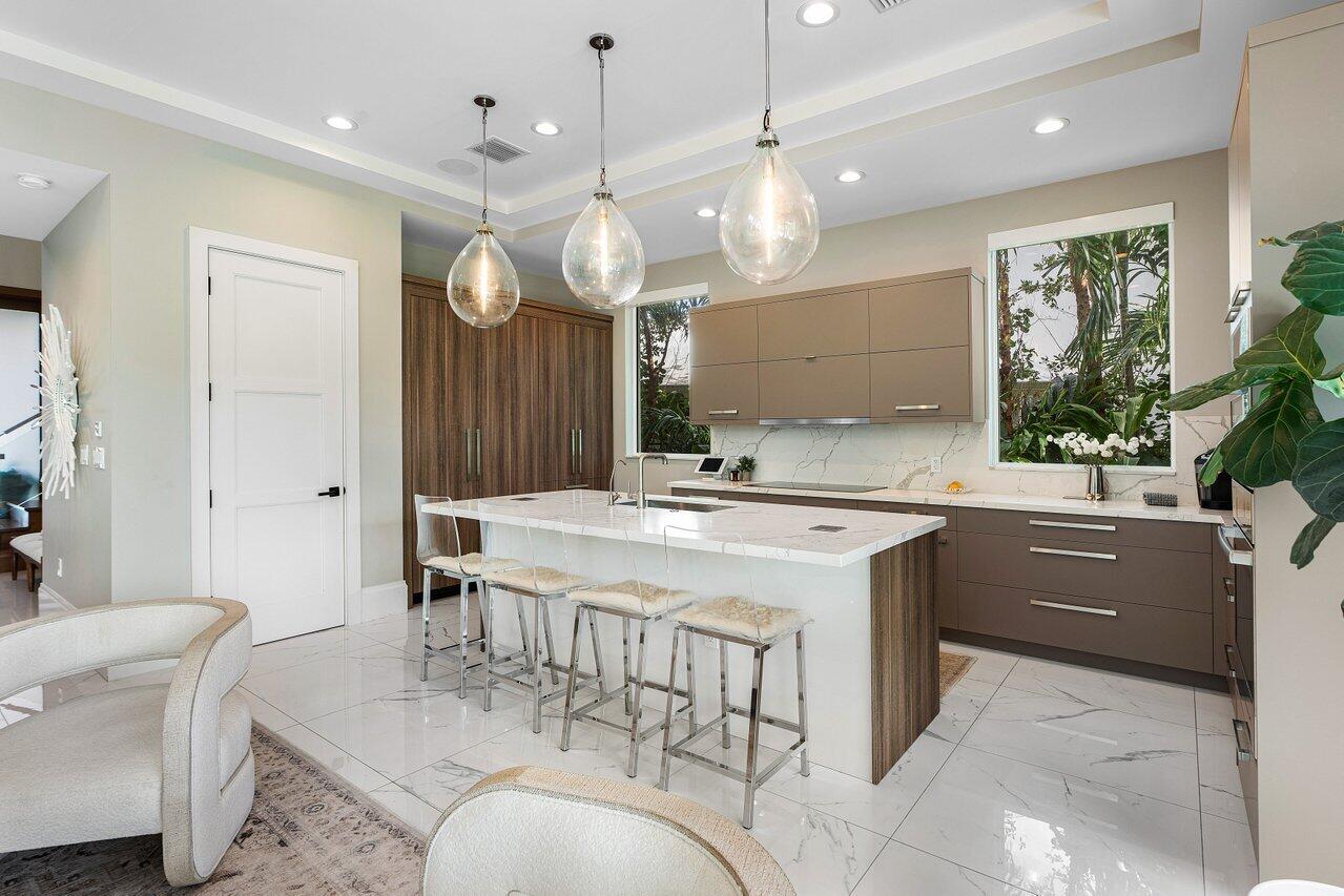 924 Evergreen Dr.