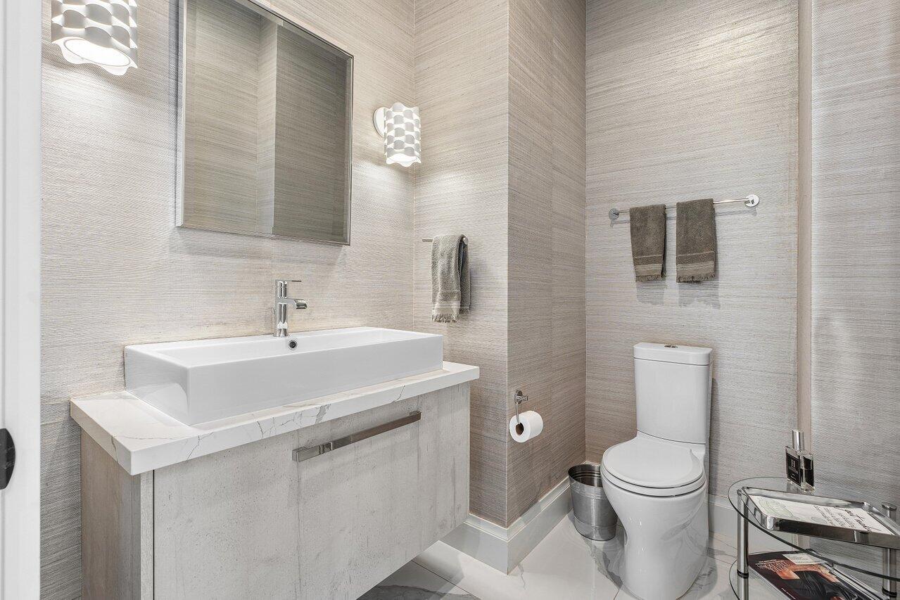 924 Evergreen Dr.