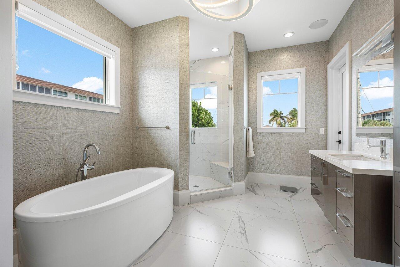 924 Evergreen Dr.