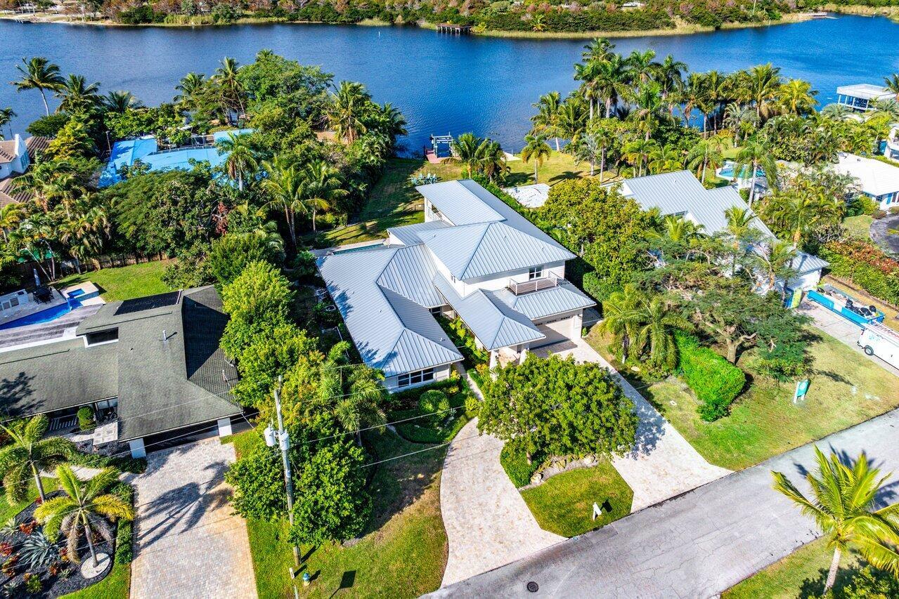 1400 Lake Drive