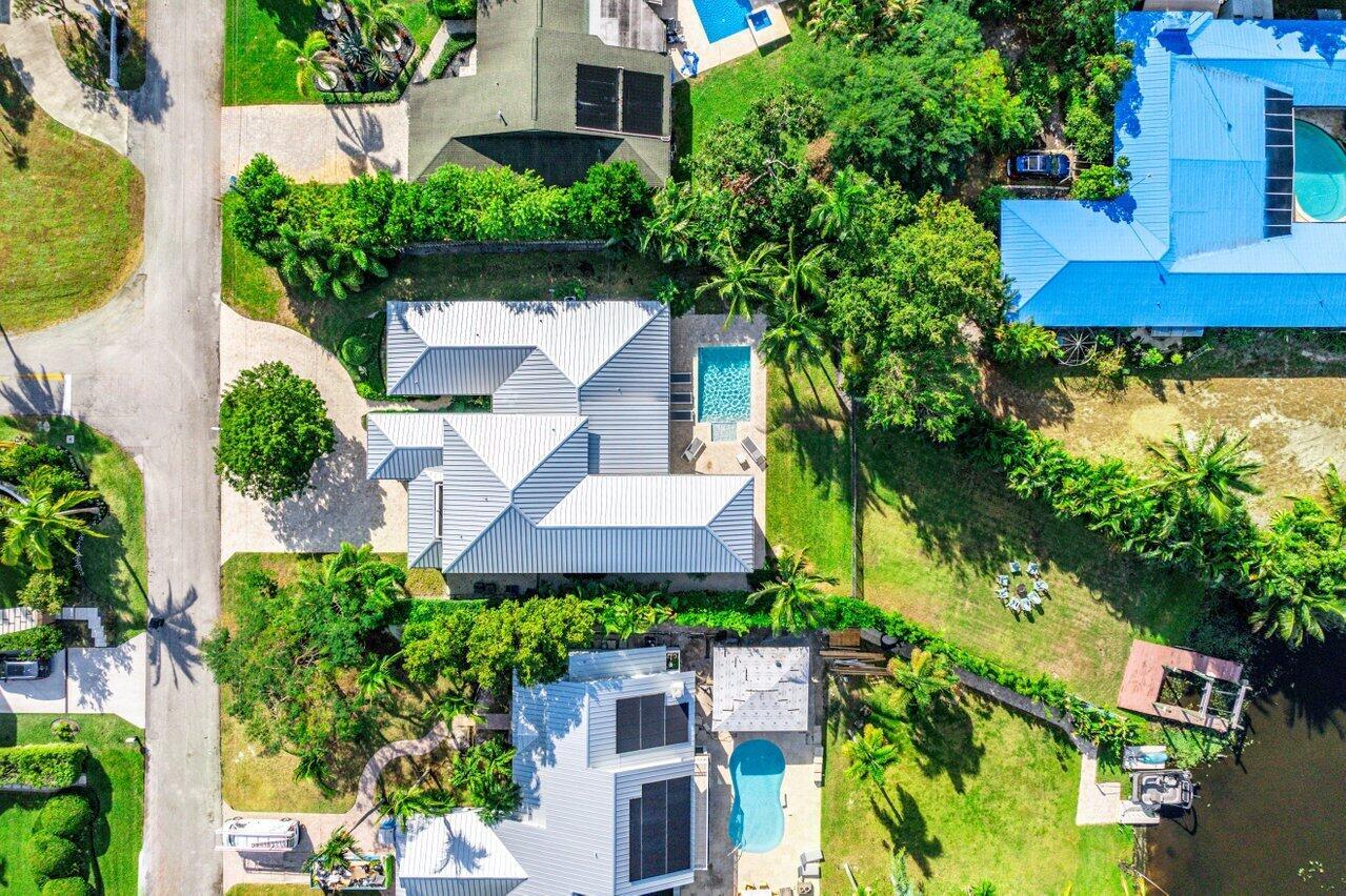 1400 Lake Drive