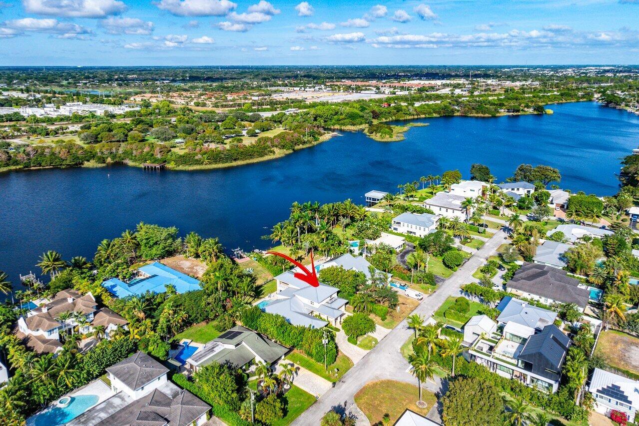1400 Lake Drive