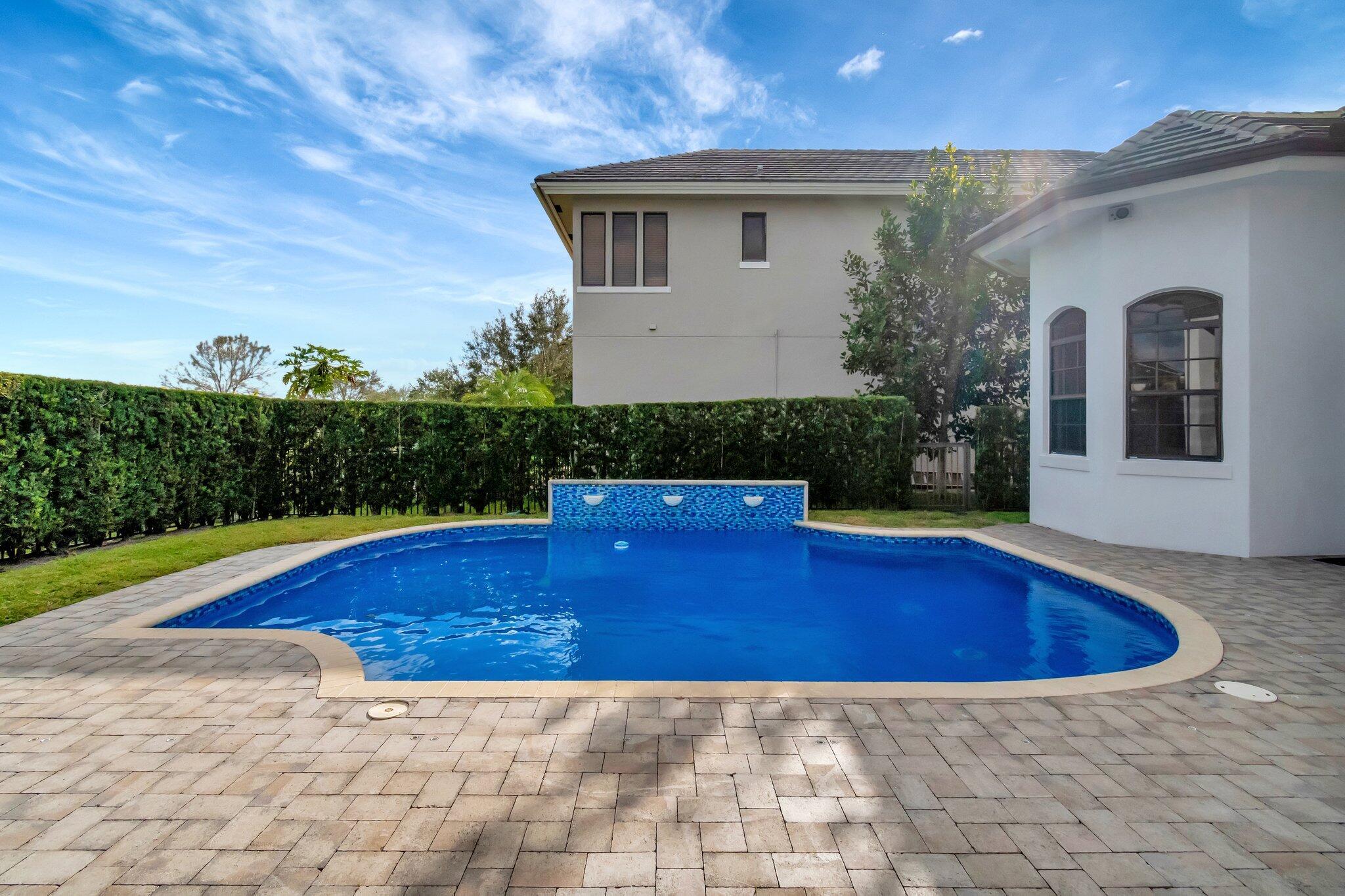 8964 Stone Pier Drive