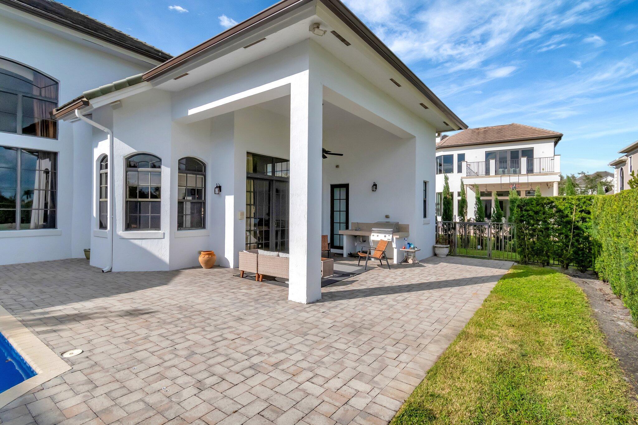 8964 Stone Pier Drive