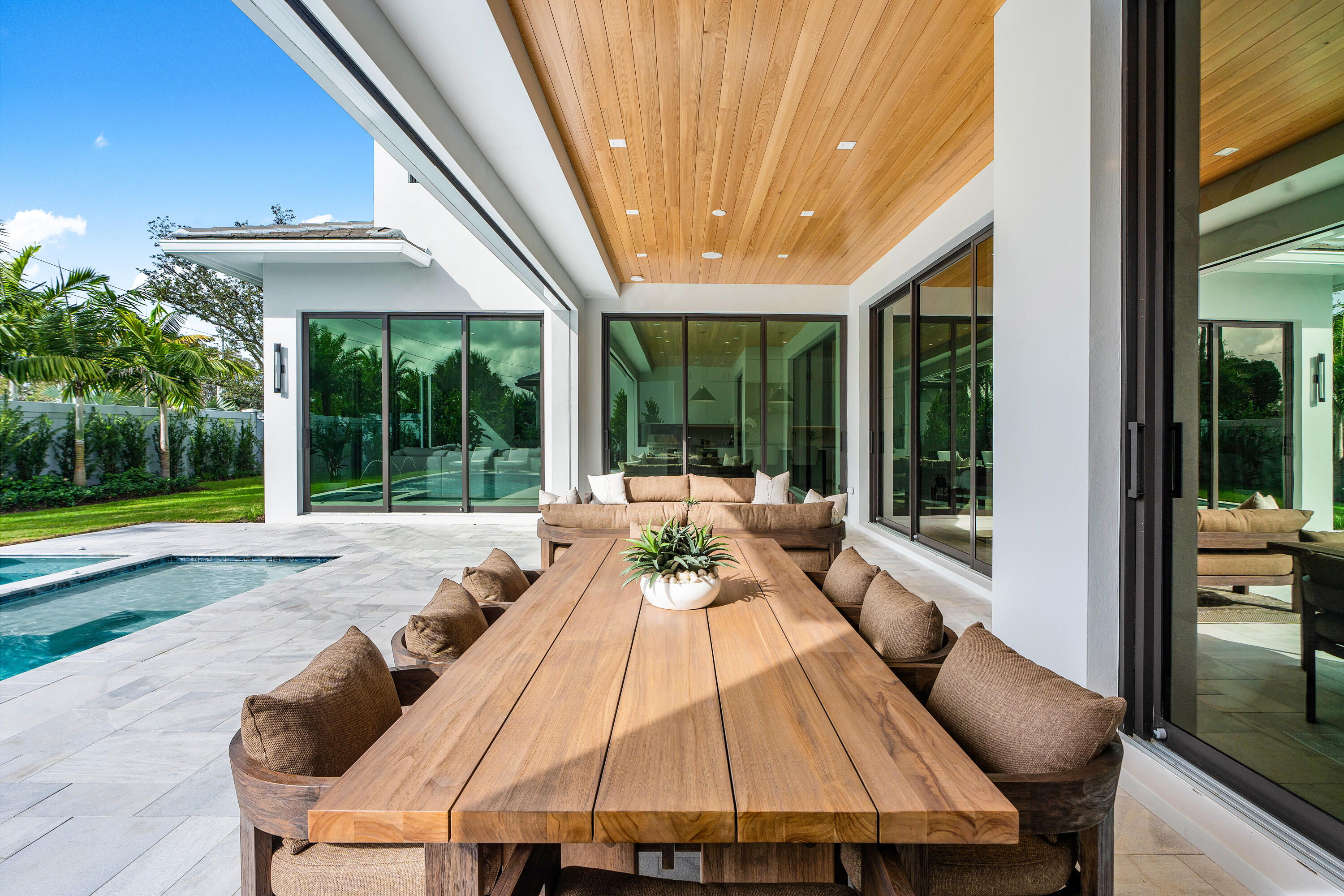 2252 Delray Ridge Lane