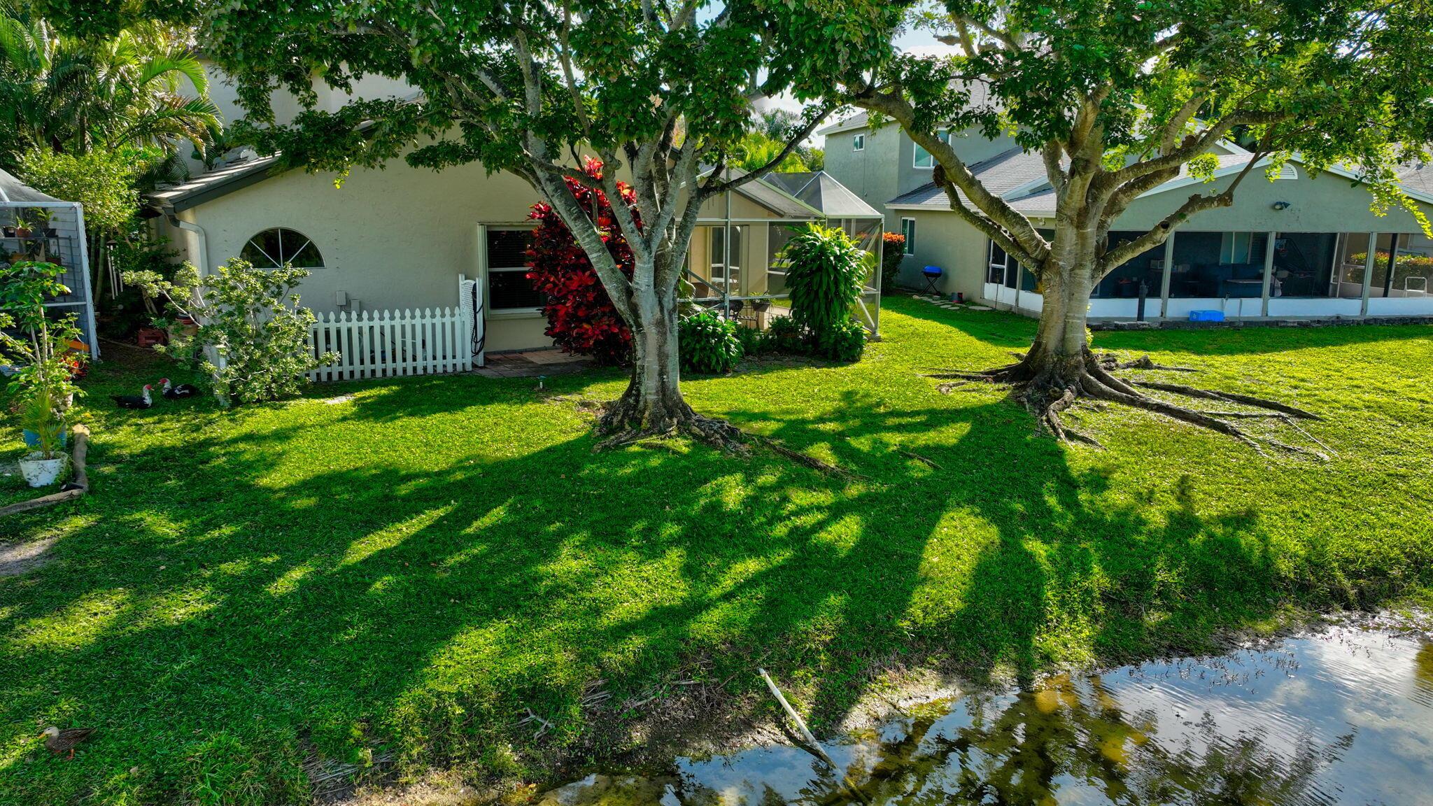 6393 Lansdowne Circle