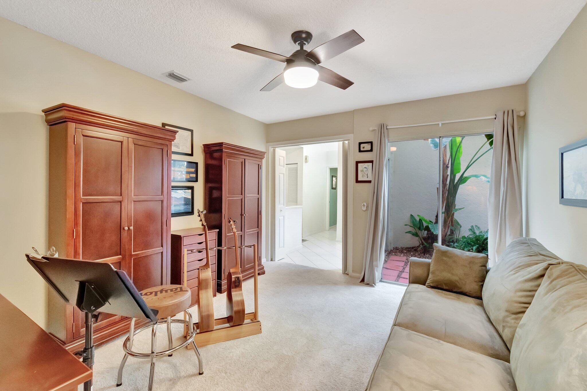6393 Lansdowne Circle