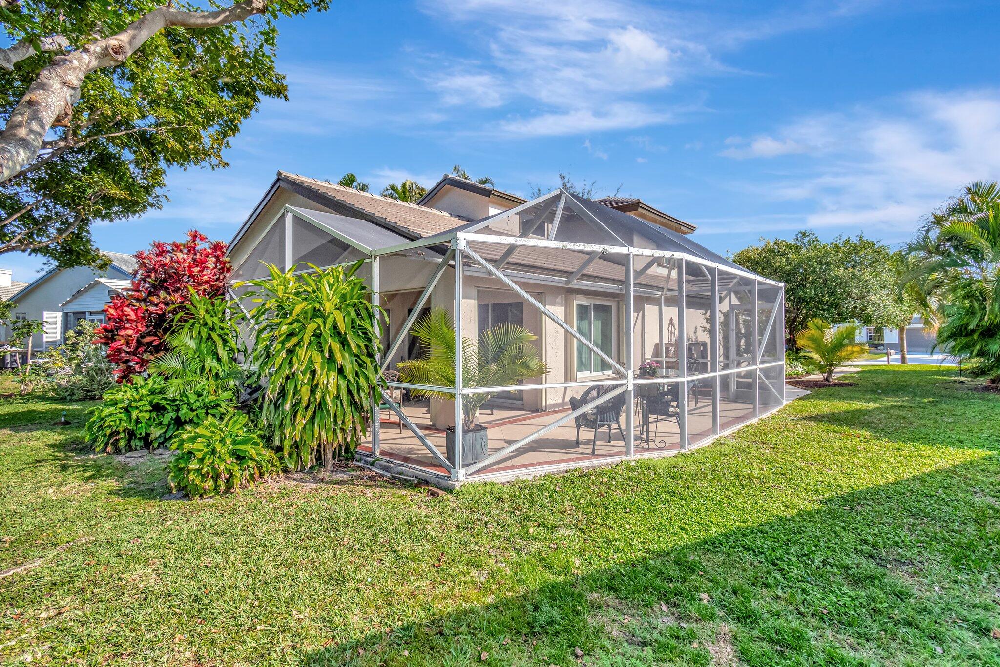 6393 Lansdowne Circle